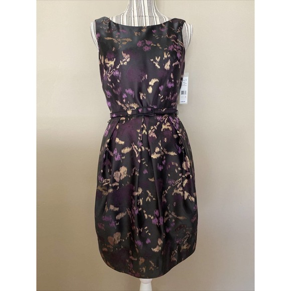 Eliza J Dresses & Skirts - Eliza J Black multi sleeveless A Line Dress pocket